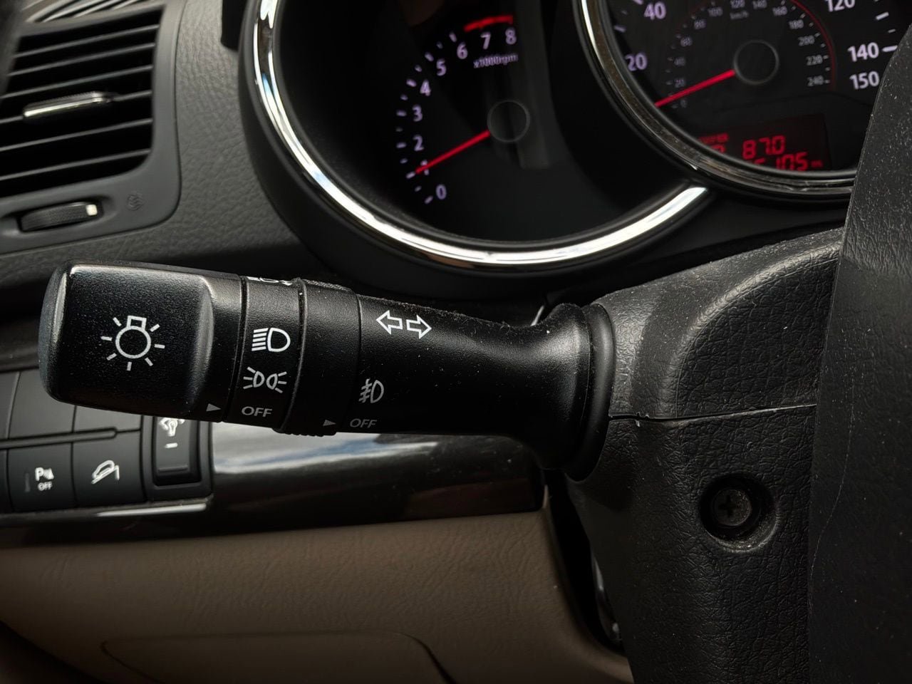 Used 2013 Kia Sorento LX w/ Convenience Pkg FWD image 30