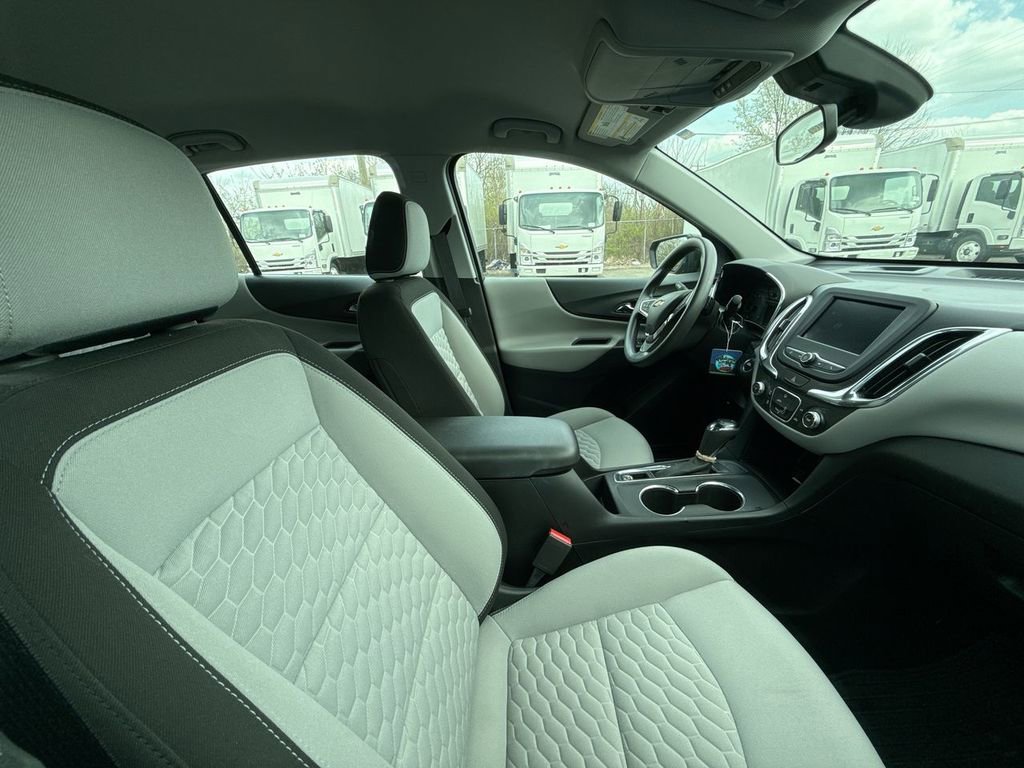 Used 2020 Chevrolet Equinox LS image 10