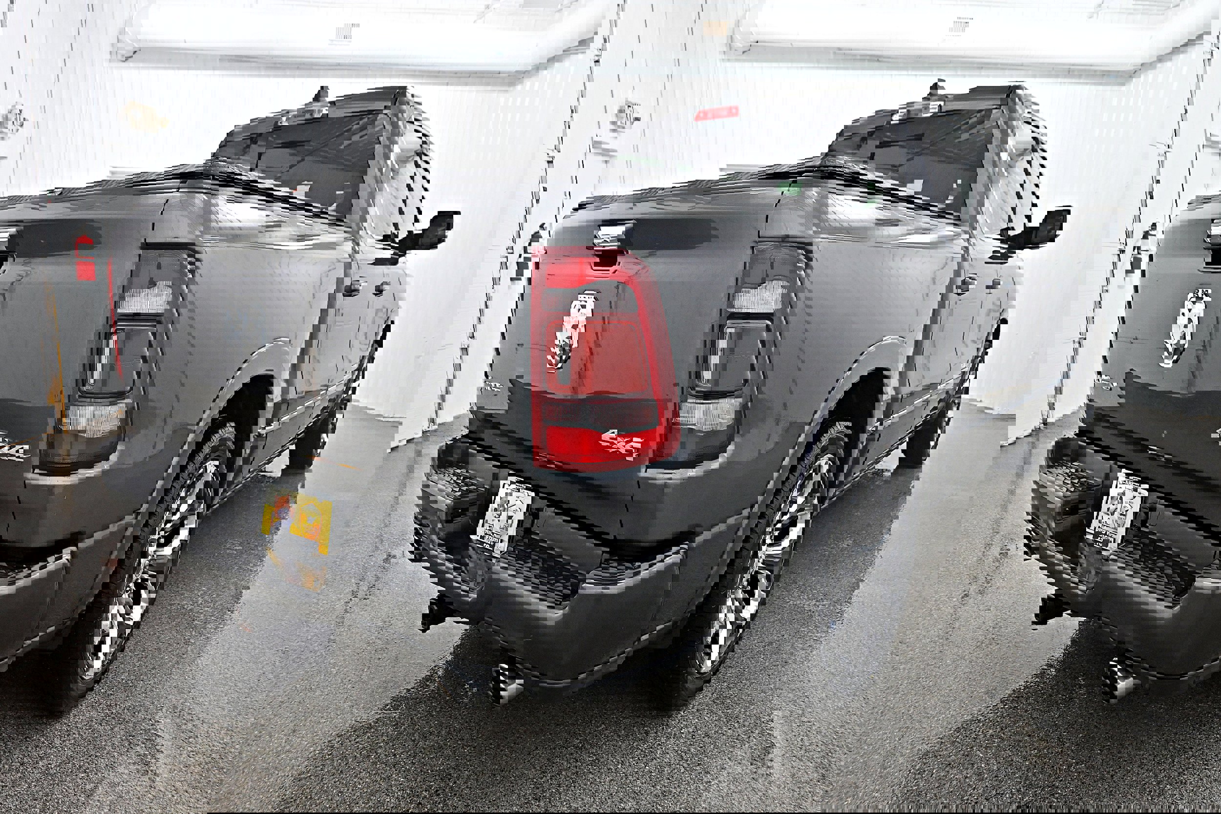 Used 2019 RAM 1500 Limited w/ Advanced Safety Group image 34