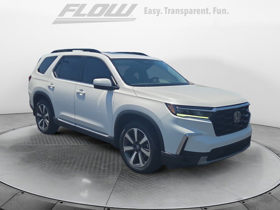 Certified 2025 Honda Pilot Touring