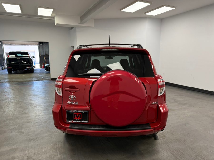 Used 2012 Toyota RAV4 4WD V6 w/ Tow Prep Pkg image 6