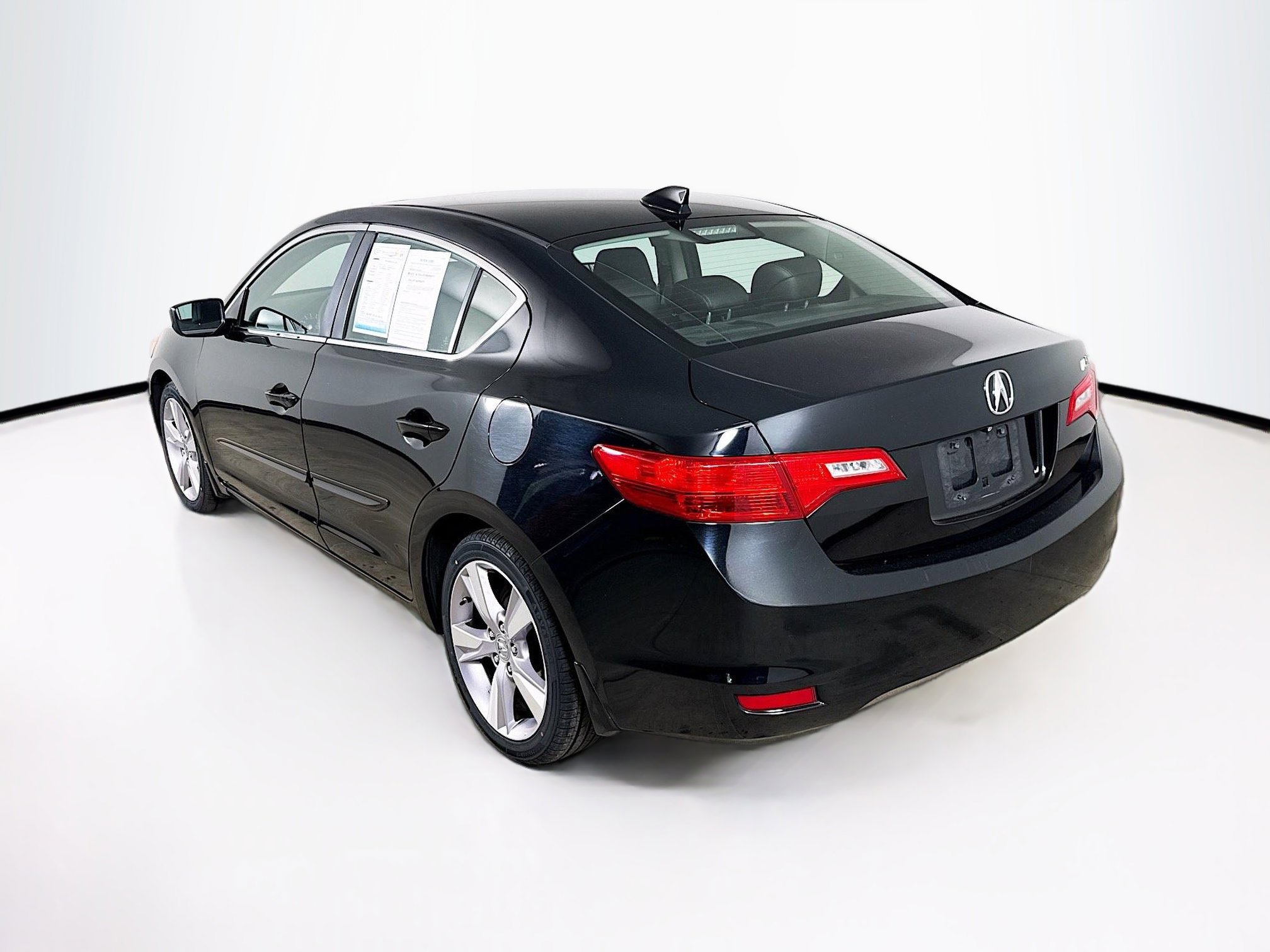 Used 2014 Acura ILX w/ Premium Package image 29