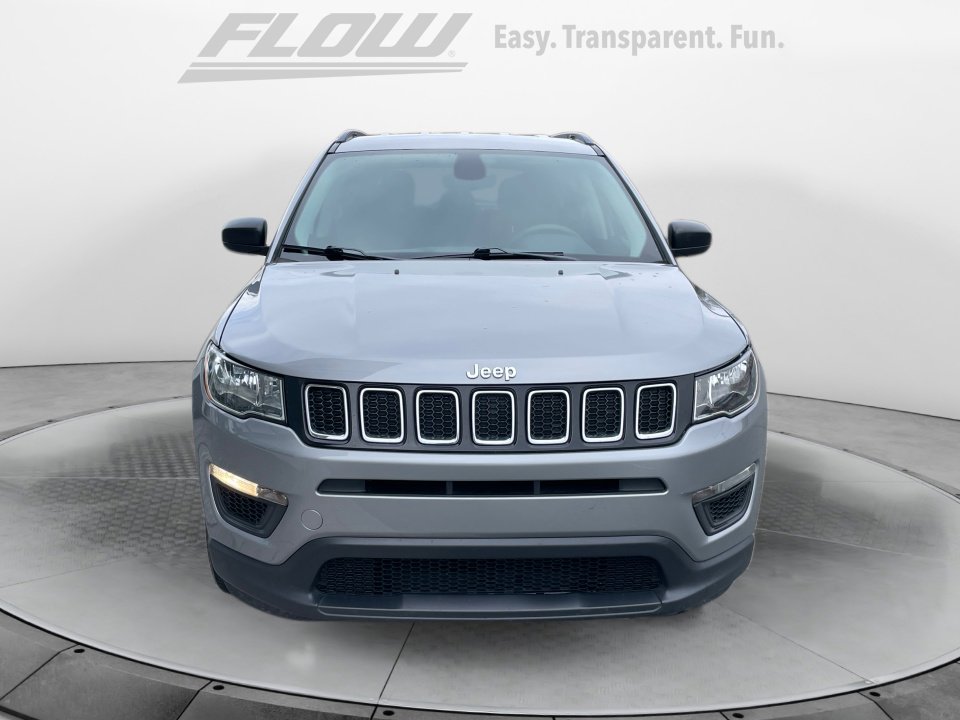Used 2018 Jeep Compass Sport image 3