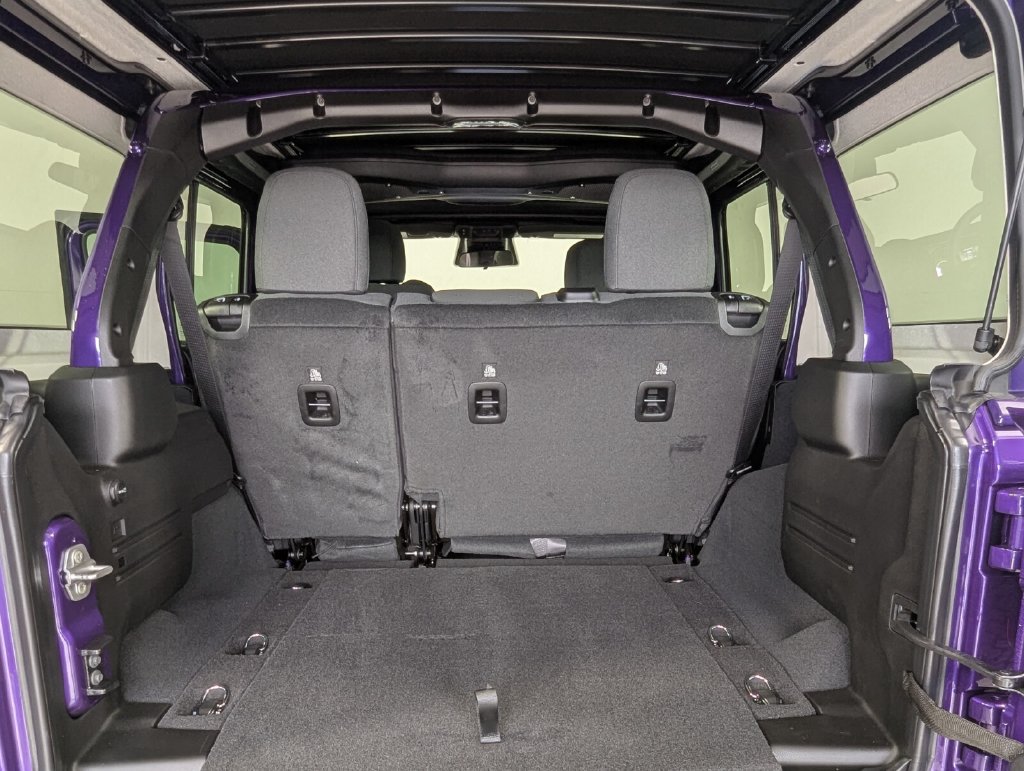 New 2026 Jeep Wrangler Unlimited Rubicon AWD/4WD image 26