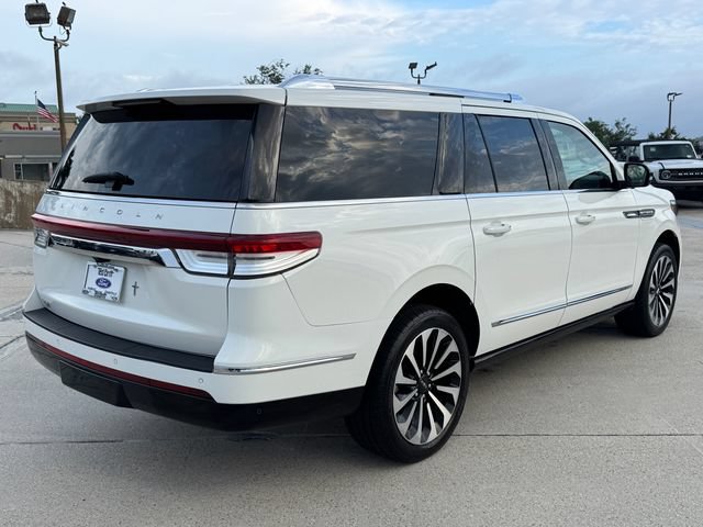 Used 2023 Lincoln Navigator L Reserve AWD/4WD image 8