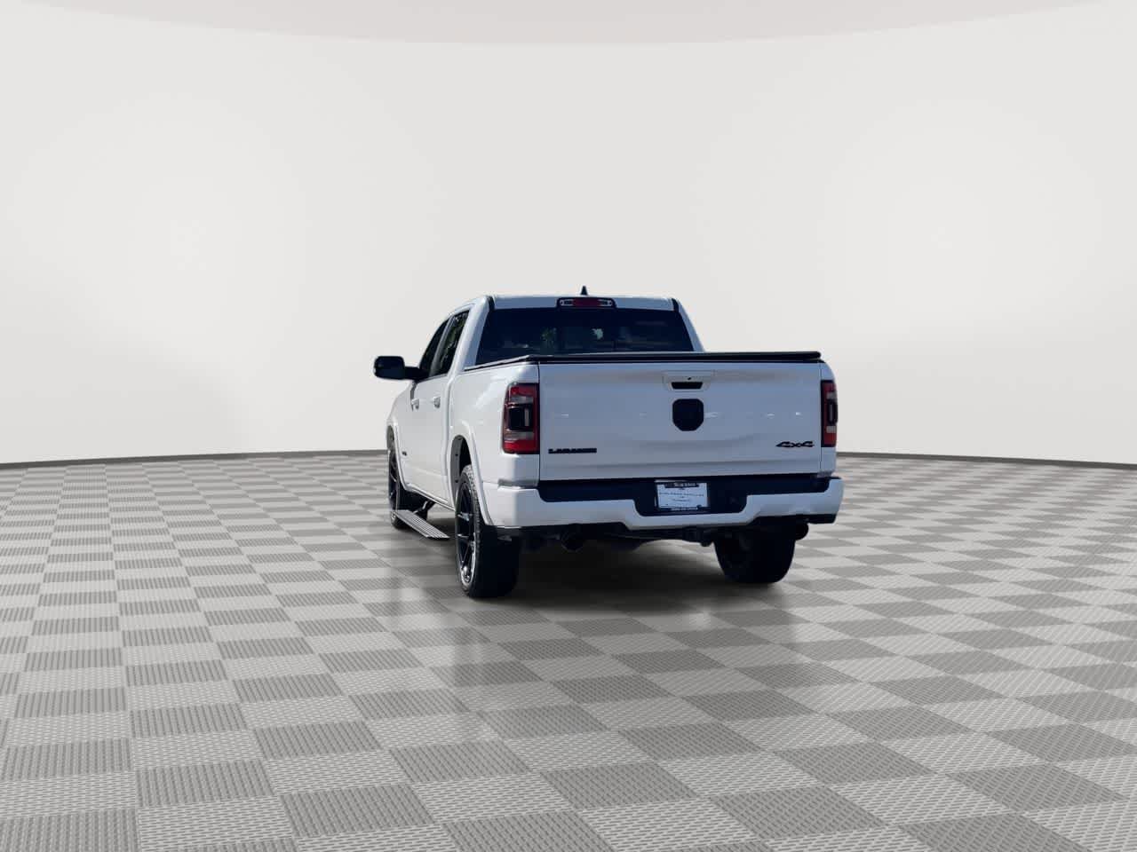 Used 2021 RAM 1500 Laramie AWD/4WD image 7