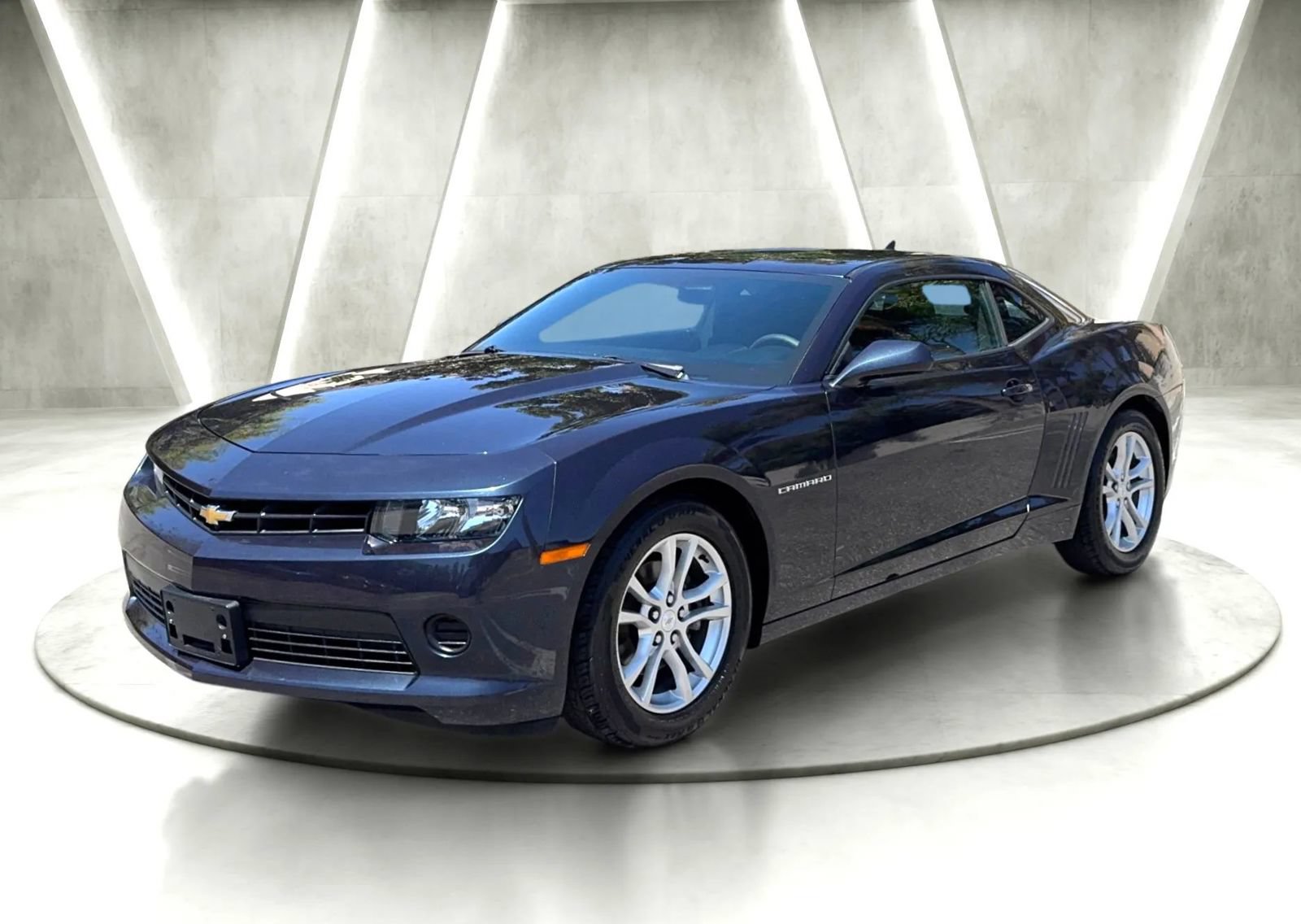 Used 2014 Chevrolet Camaro LS RWD image 9