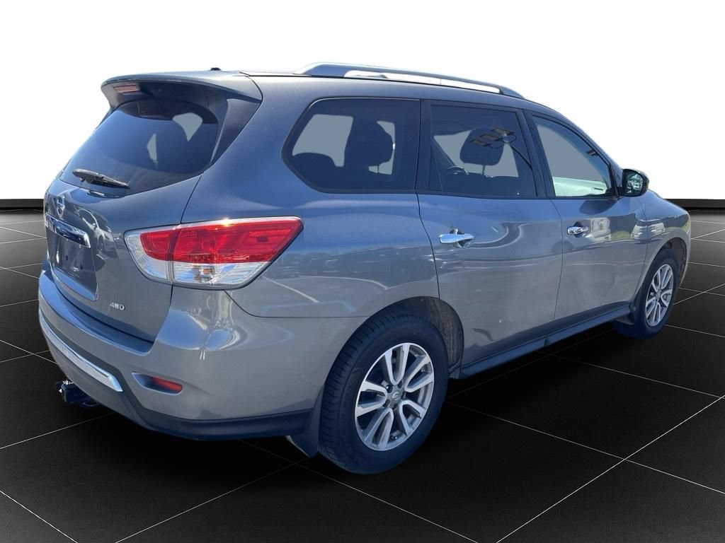 Used 2015 Nissan Pathfinder S AWD/4WD image 5
