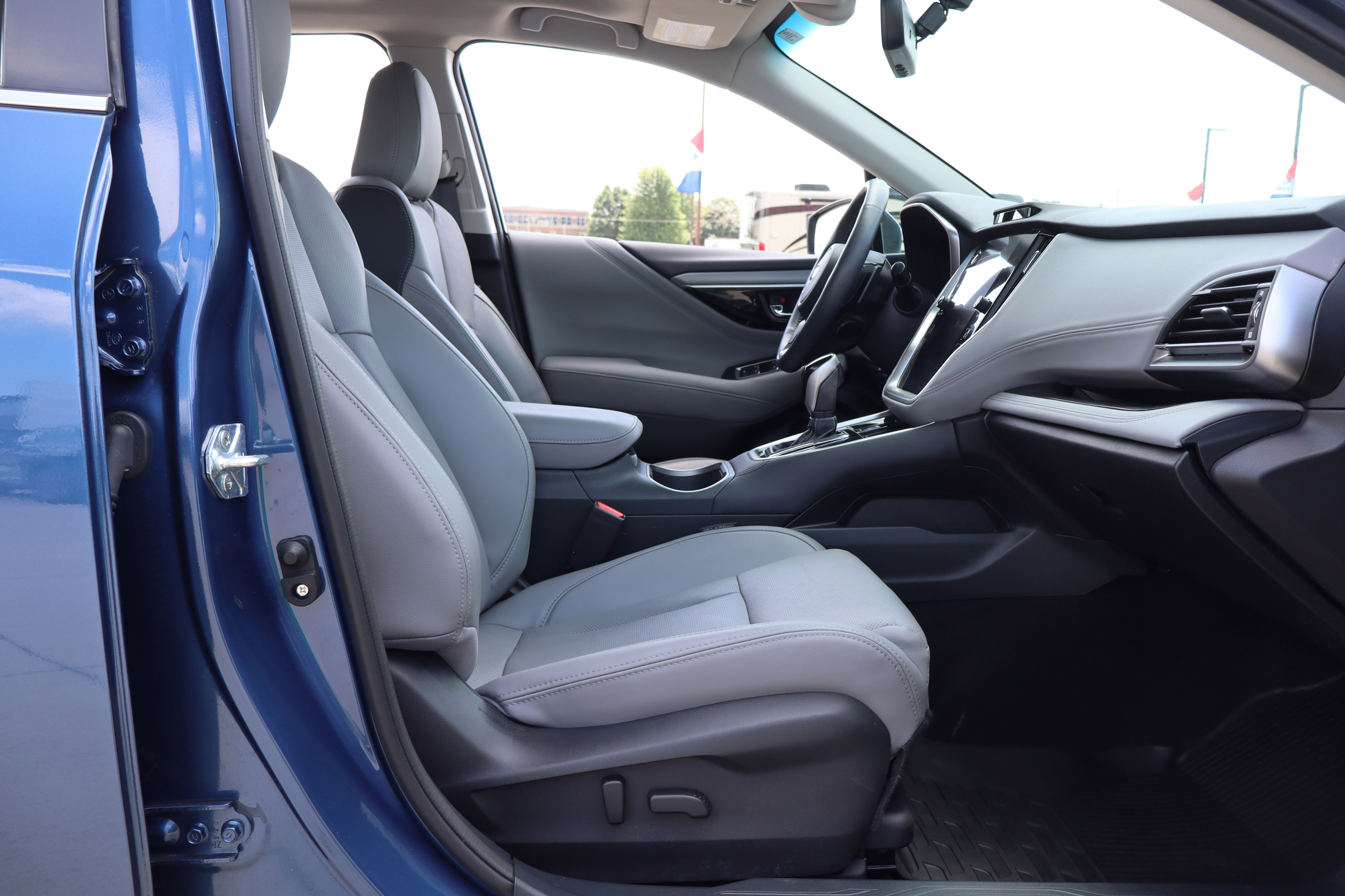 Used 2022 Subaru Legacy Limited image 13