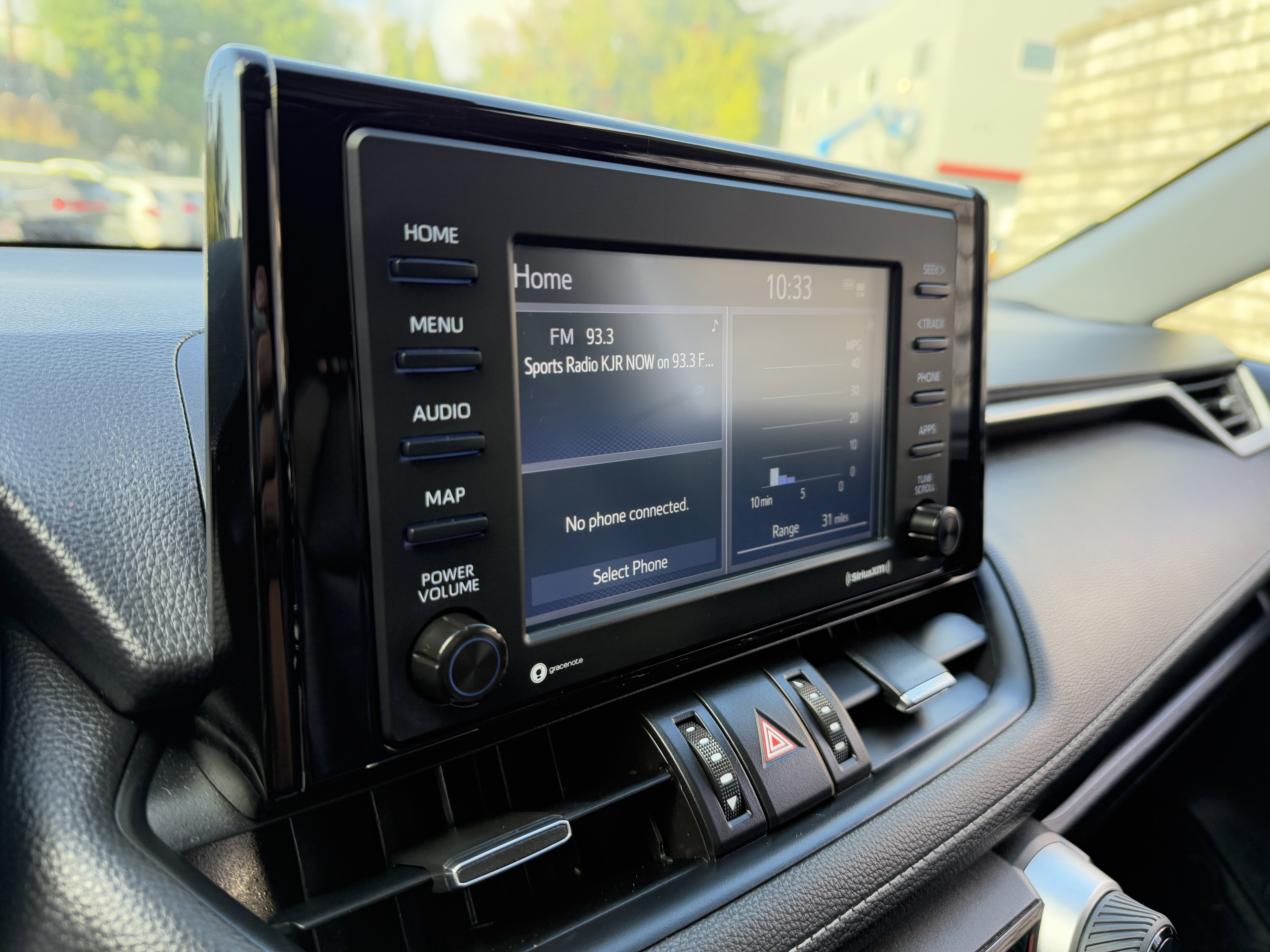 Used 2022 Toyota RAV4 XLE Premium image 16