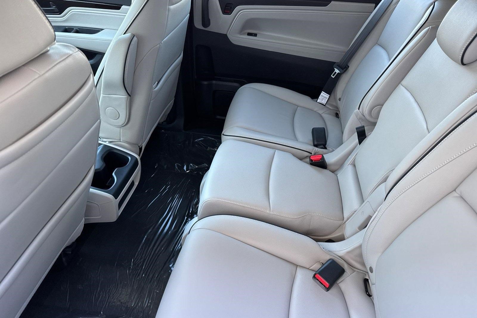 New 2026 Honda Odyssey Touring image 22