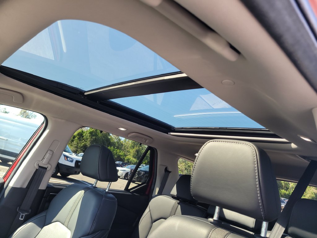Used 2025 Honda Pilot Touring image 20