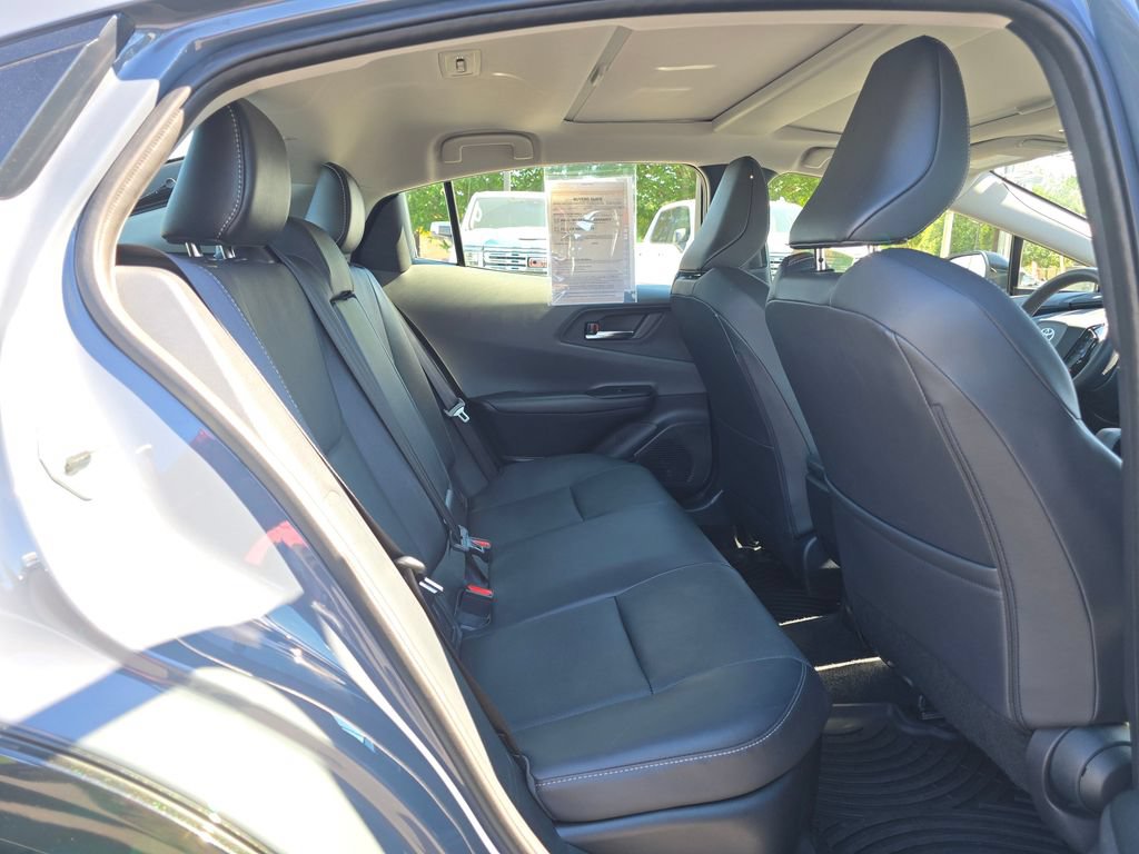 Used 2024 Toyota Prius XLE AWD/4WD image 48