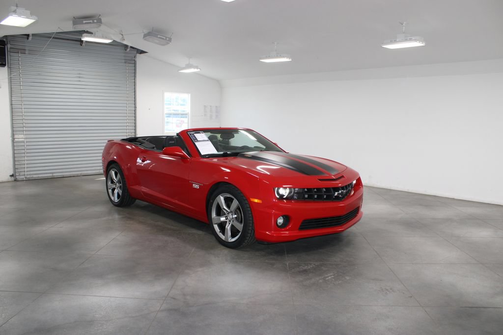 Used 2011 Chevrolet Camaro SS w/ RS Package RWD image 12