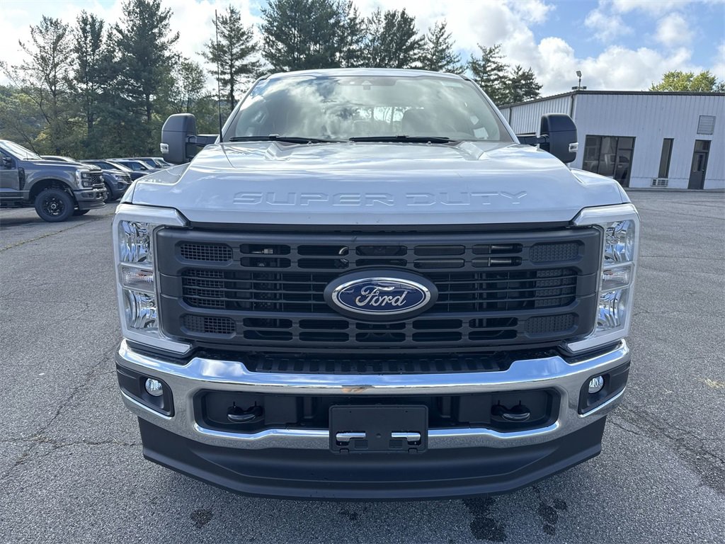 New 2026 Ford F250 XL image 2
