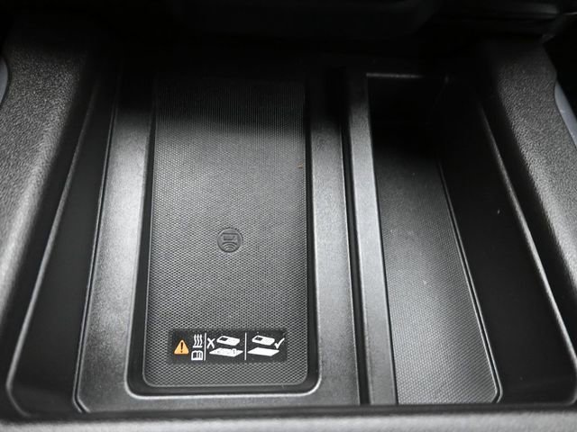 Used 2019 Chevrolet Silverado 1500 LTZ AWD/4WD image 32