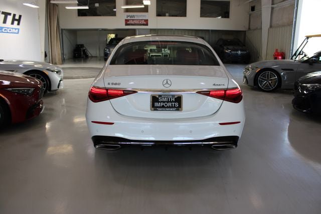 Used 2025 Mercedes-Benz S 580 4MATIC Sedan w/ AMG Line Package image 44