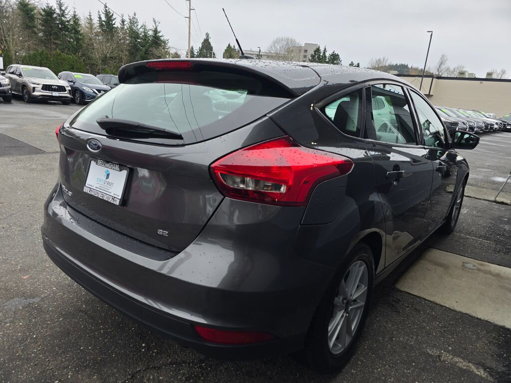 Used 2017 Ford Focus SE image 5