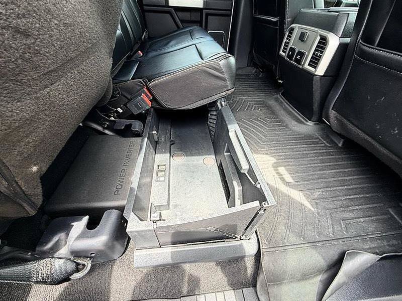 Used 2020 Ford F250 Lariat w/ Lariat Ultimate Package AWD/4WD image 31