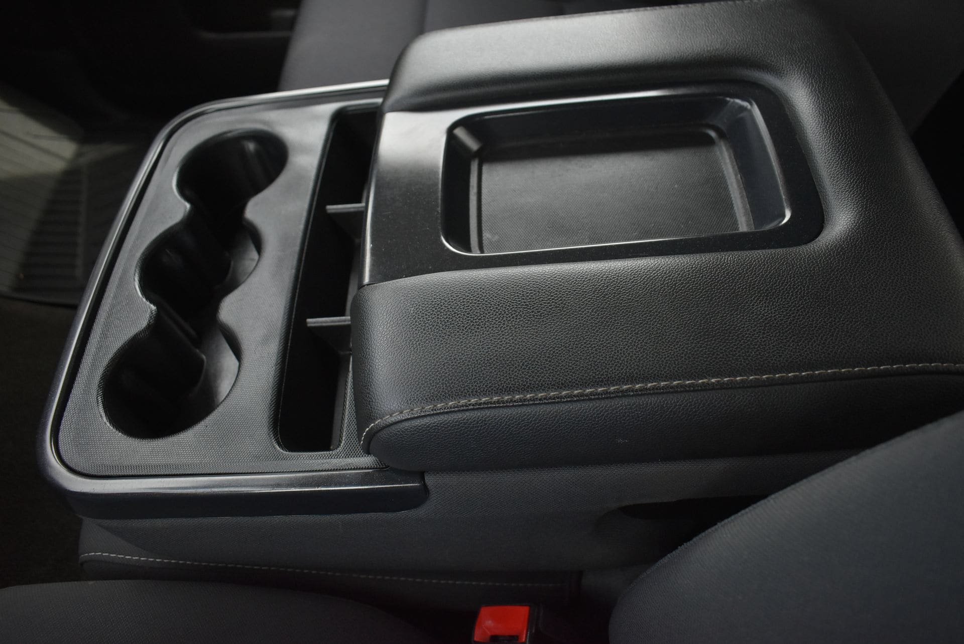 Used 2018 Chevrolet Silverado 1500 LT w/ All Star Edition AWD/4WD image 34