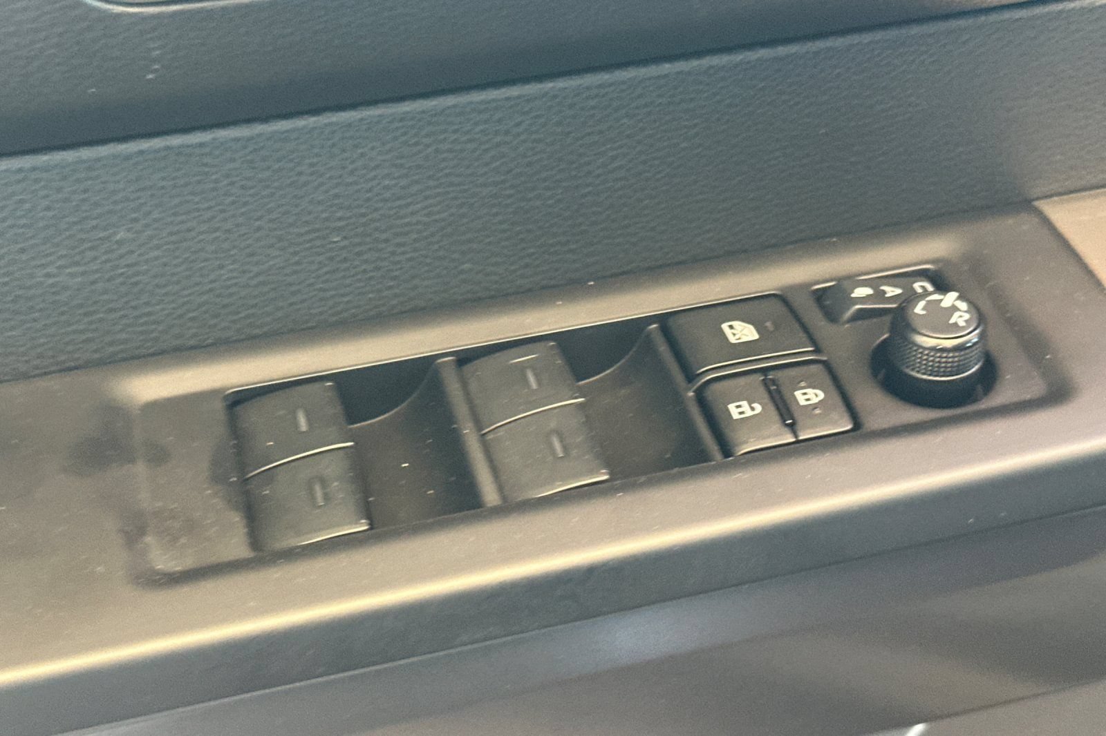 Certified 2025 Toyota Sequoia SR5 AWD/4WD image 14