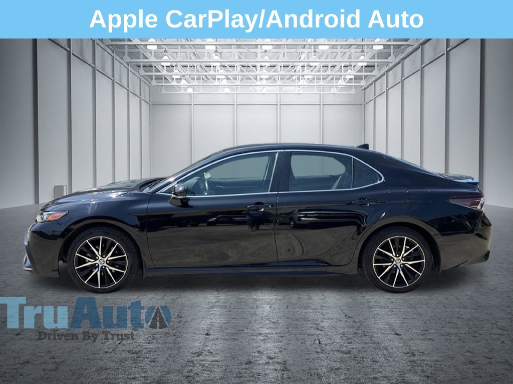 Used 2024 Toyota Camry SE FWD image 4
