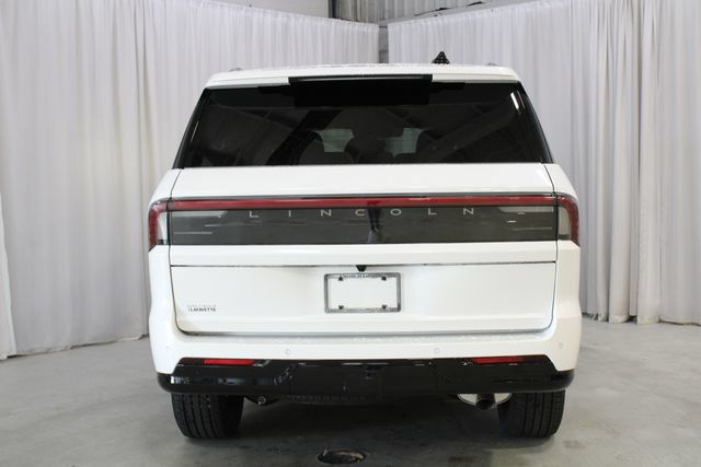 New 2027 Lincoln Navigator Reserve AWD/4WD image 62