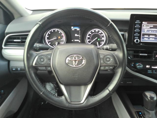 Used 2022 Toyota Camry SE image 31