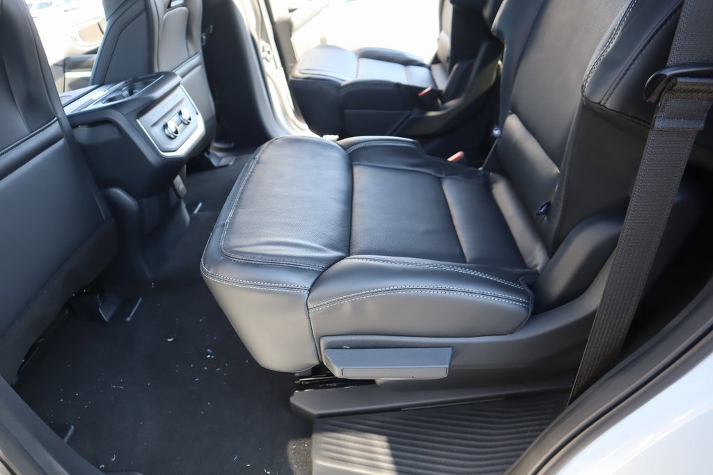 New 2025 Ford Expedition Platinum w/ Stealth Appearance Package image 12