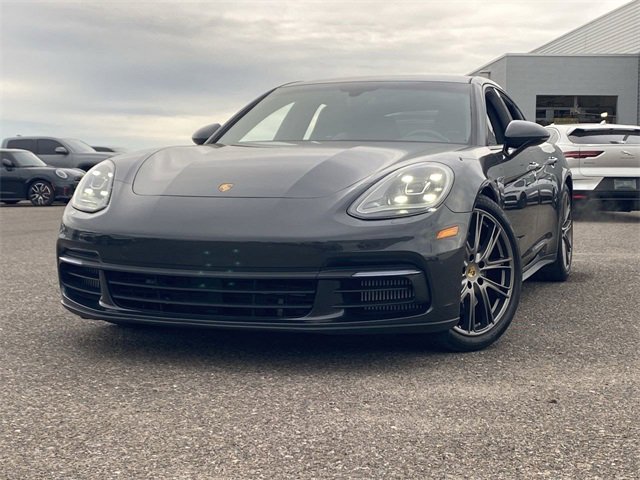 Used 2019 Porsche Panamera 4 image 3