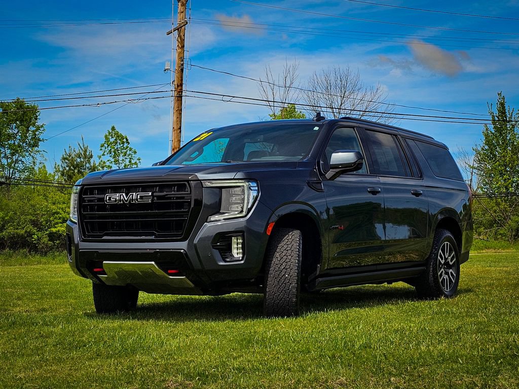 Used 2021 GMC Yukon XL AT4 w/ AT4 Premium Plus Package AWD/4WD image 7