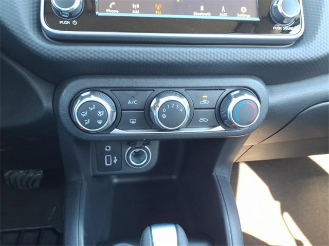 New 2025 Nissan Kicks Play S image 13