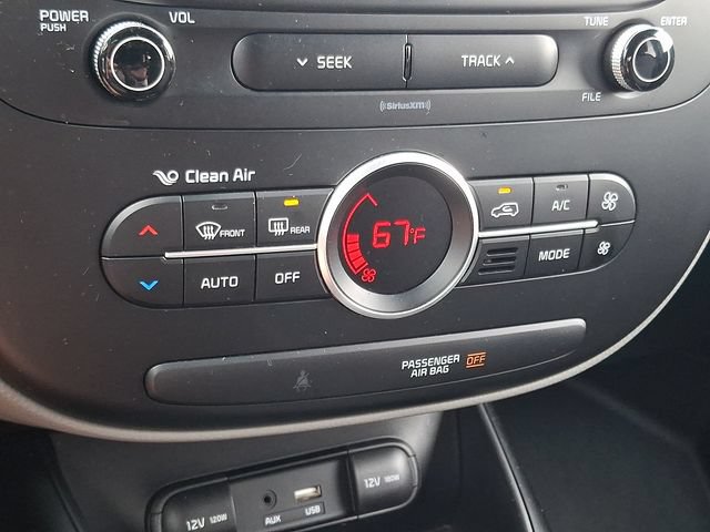Used 2017 Kia Soul + FWD image 15