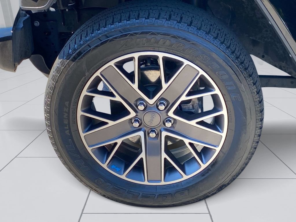 Used 2022 Jeep Wrangler Unlimited Sahara image 19