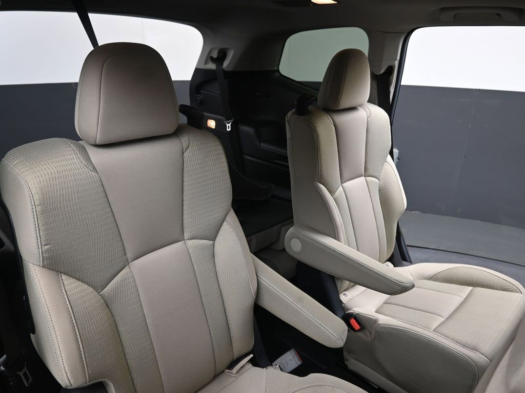 Certified 2024 Subaru Ascent Premium w/ Convenience Package image 16