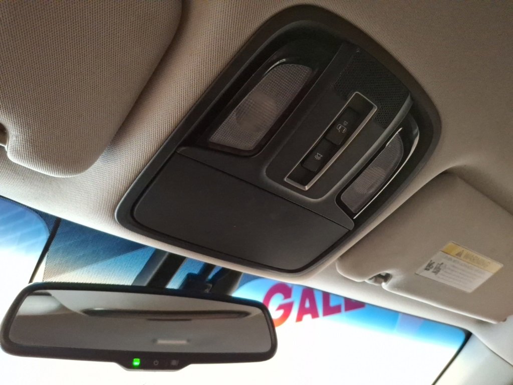 Used 2017 Kia Sorento EX image 26