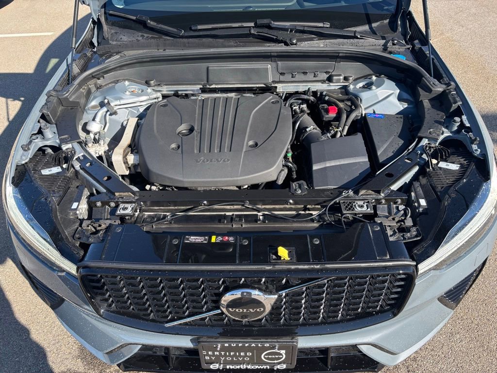 Certified 2024 Volvo XC60 B5 Ultimate w/ Climate Package image 25