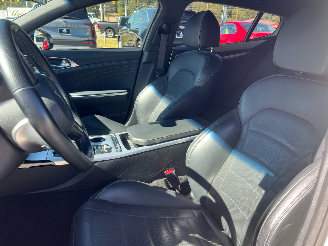 Used 2022 Kia Stinger GT2 image 26