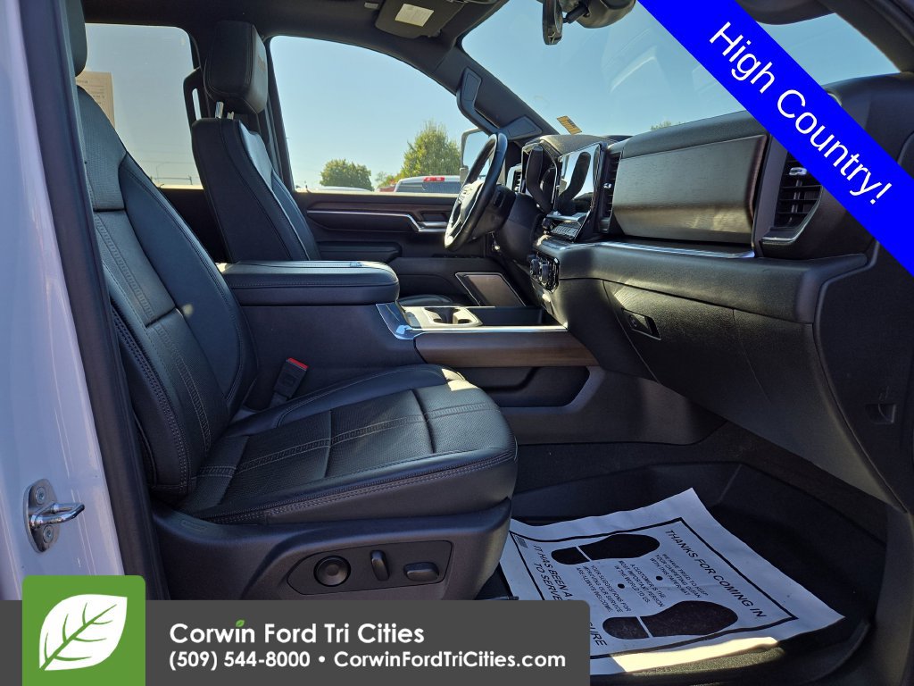 Used 2024 Chevrolet Silverado 3500 High Country w/ High Country Premium Package AWD/4WD image 39