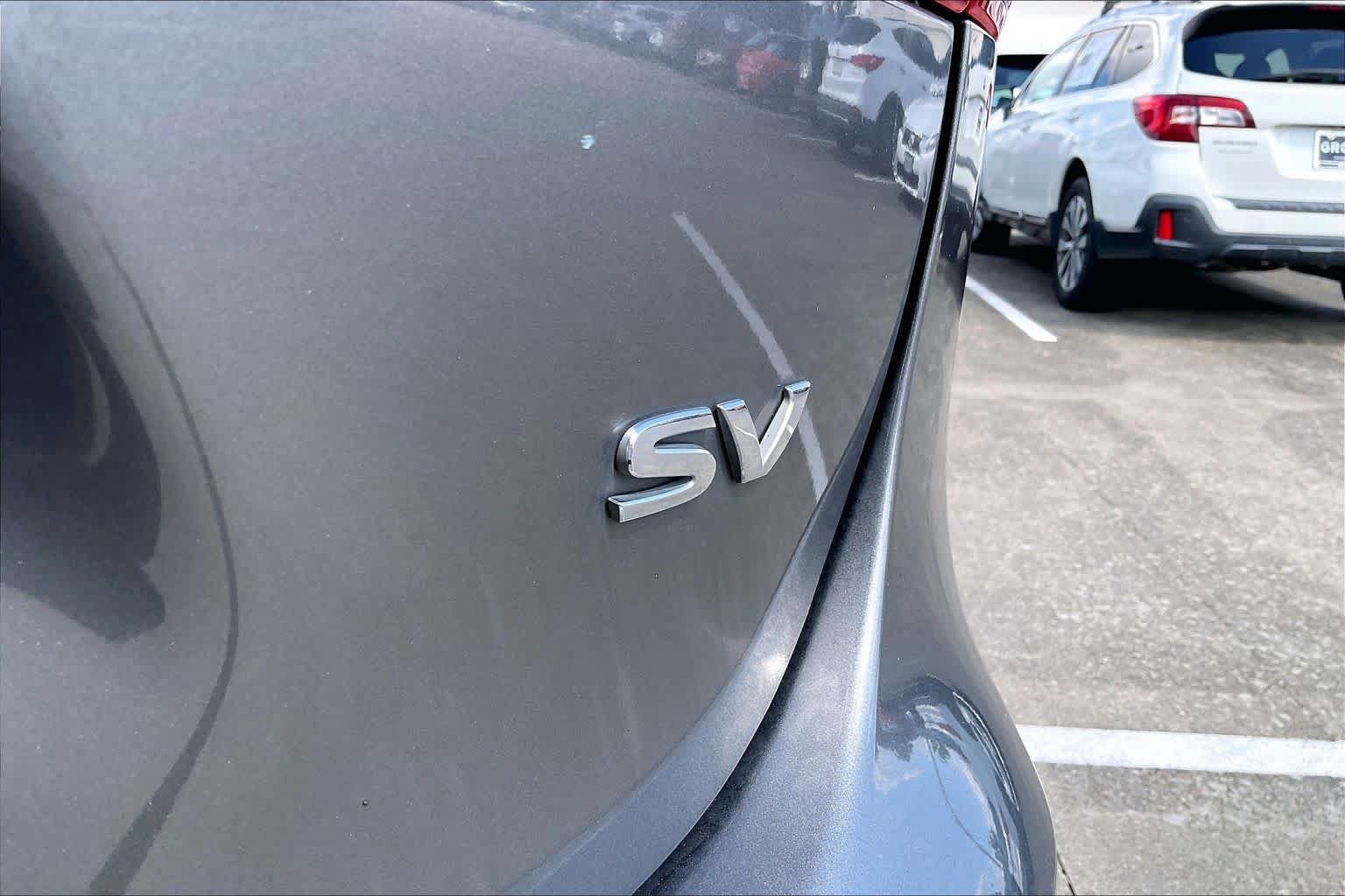 Used 2020 Nissan Rogue Sport SV FWD image 9