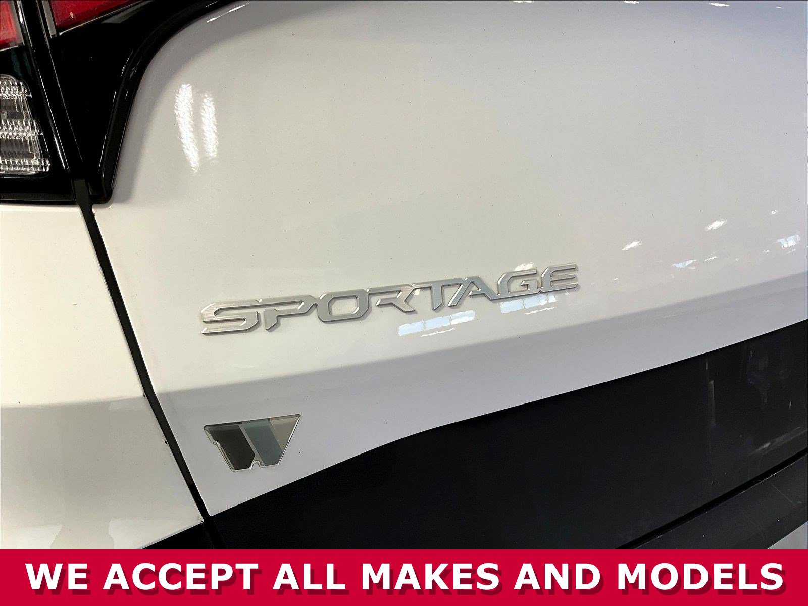 Used 2024 Kia Sportage EX AWD/4WD image 24