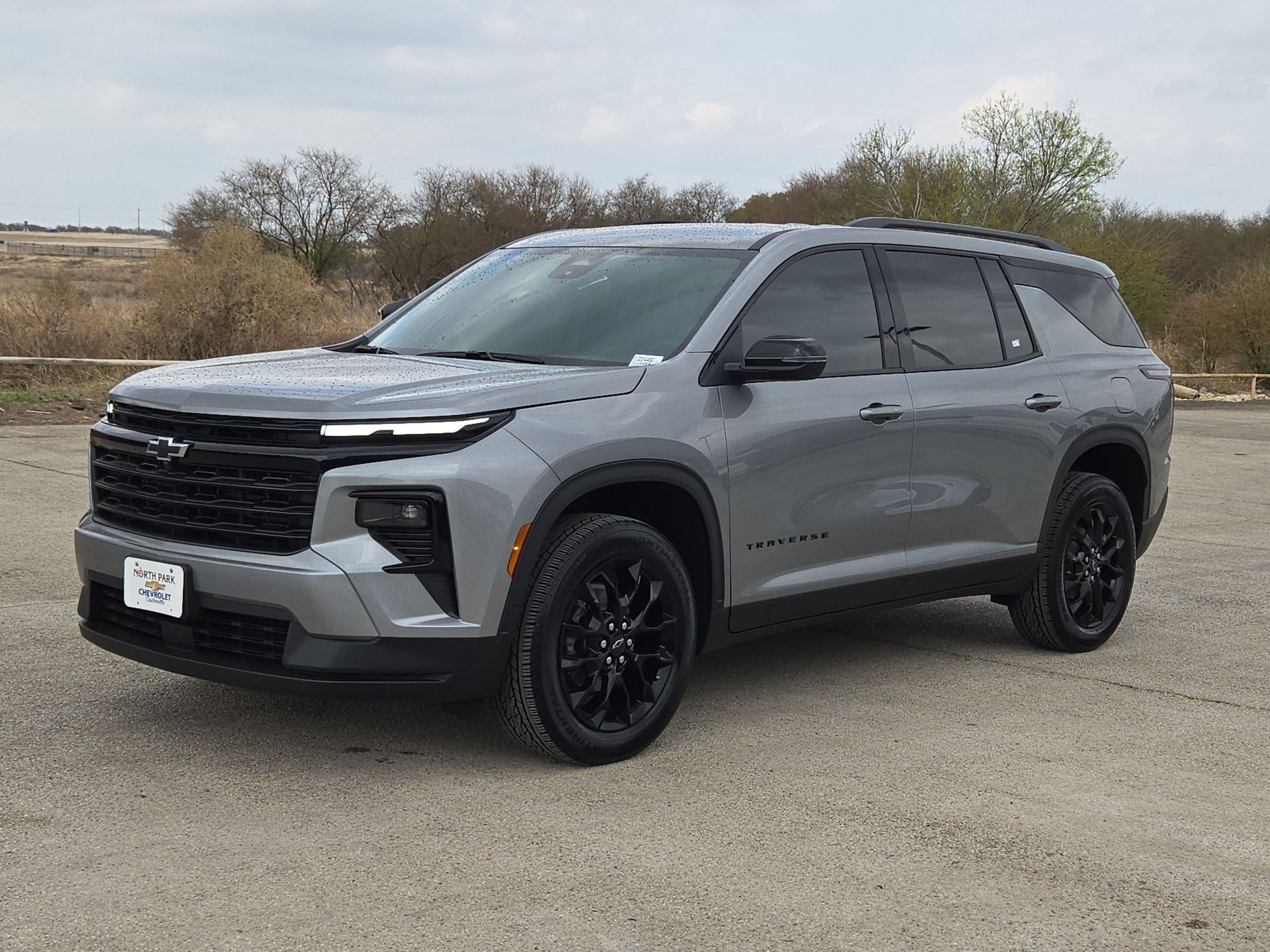 Certified 2026 Chevrolet Traverse LT w/ Midnight/Sport Edition image 7