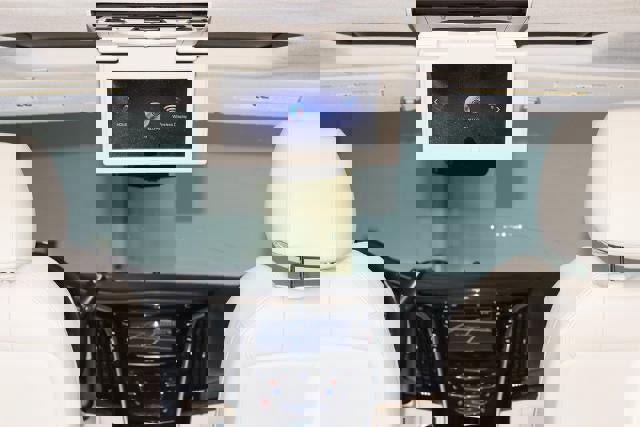 Used 2020 Cadillac Escalade Premium Luxury image 20