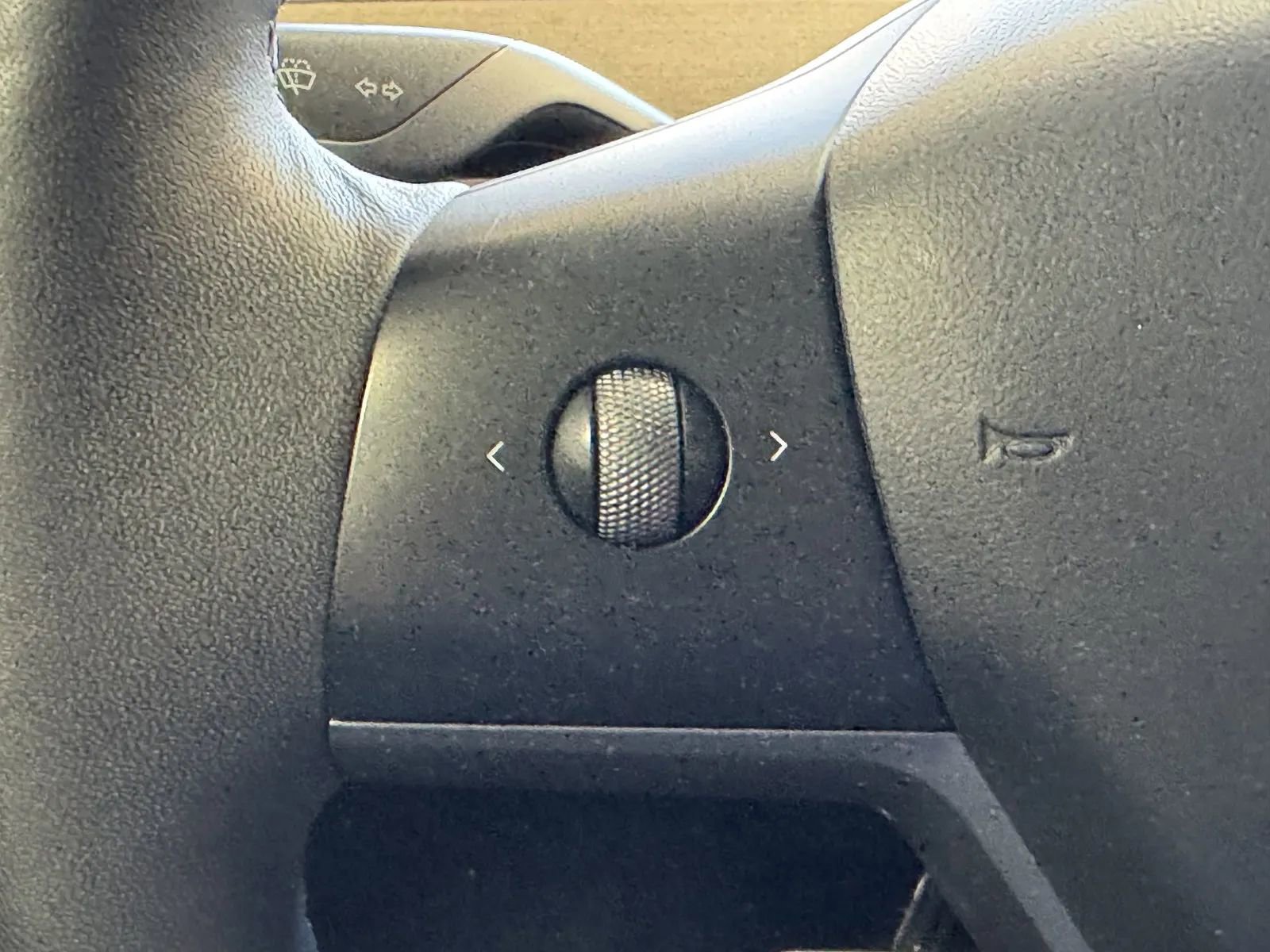 Used 2022 Tesla Model Y Performance image 17