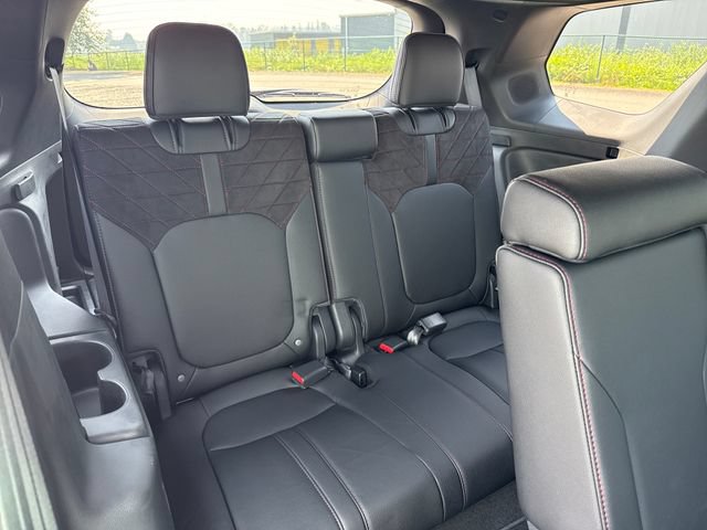 Used 2026 Honda Pilot Black Edition image 13