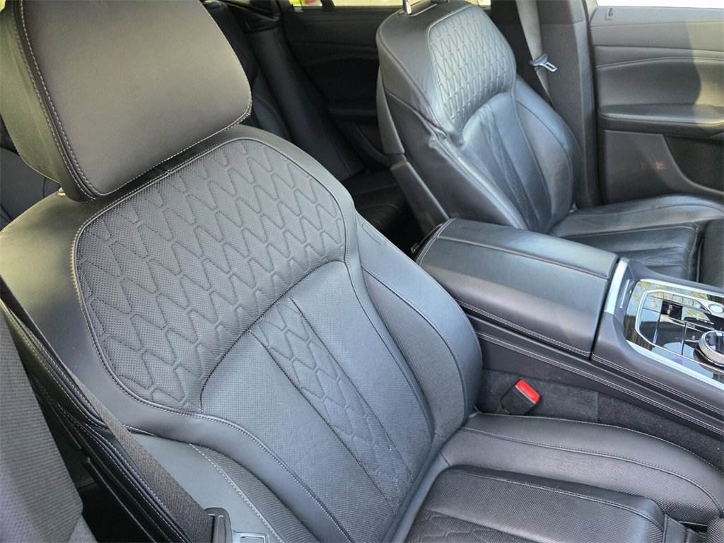 Used 2021 BMW X6 sDrive40i w/ Executive Package image 31