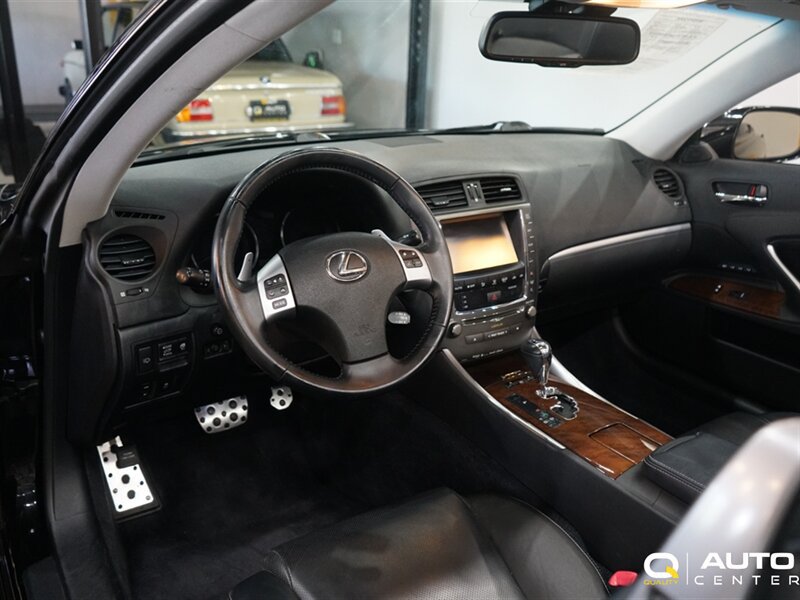 Used 2014 Lexus IS 250C RWD image 16
