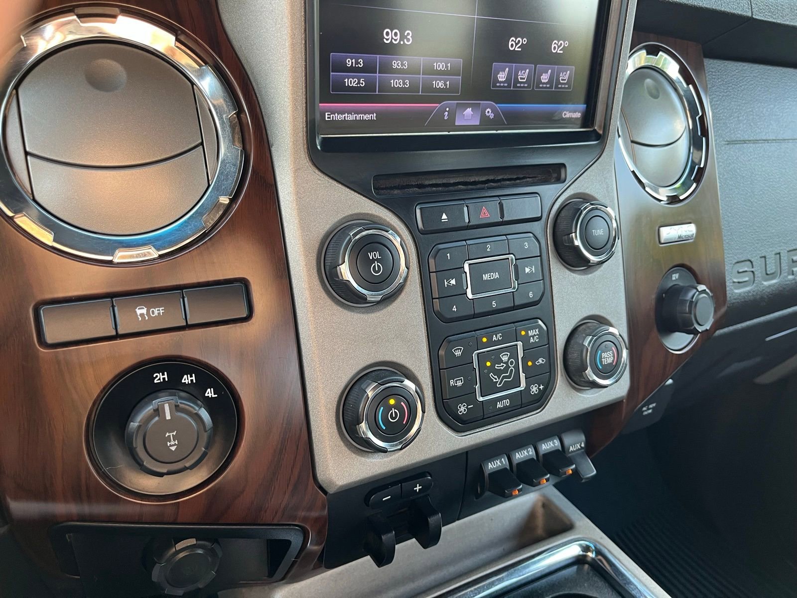 Used 2013 Ford F250 Lariat w/ Lariat Ultimate Pkg image 19