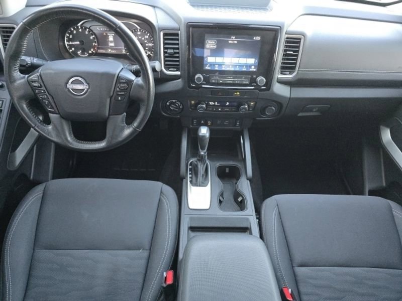 Used 2023 Nissan Frontier SV w/ Technology Package image 10