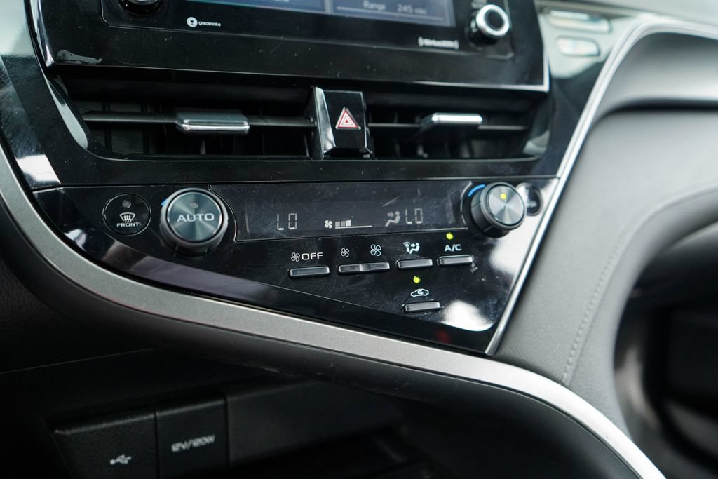 Used 2024 Toyota Camry SE FWD image 26